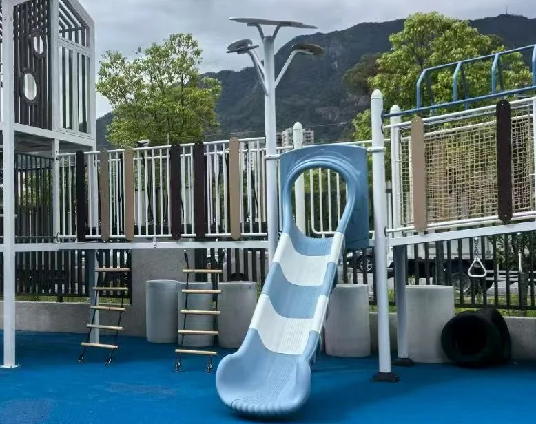 Metal playground framework bridge and structural connection detail